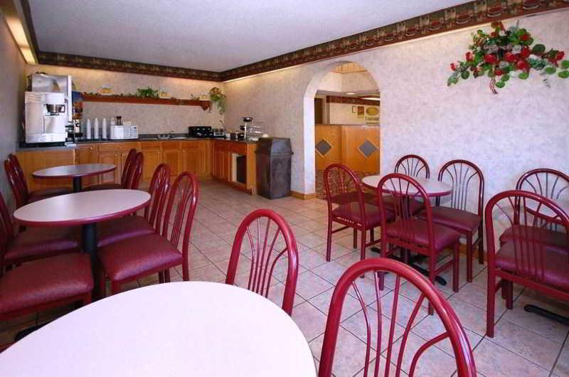 Red Roof Inn & Suites Cave City Eksteriør billede