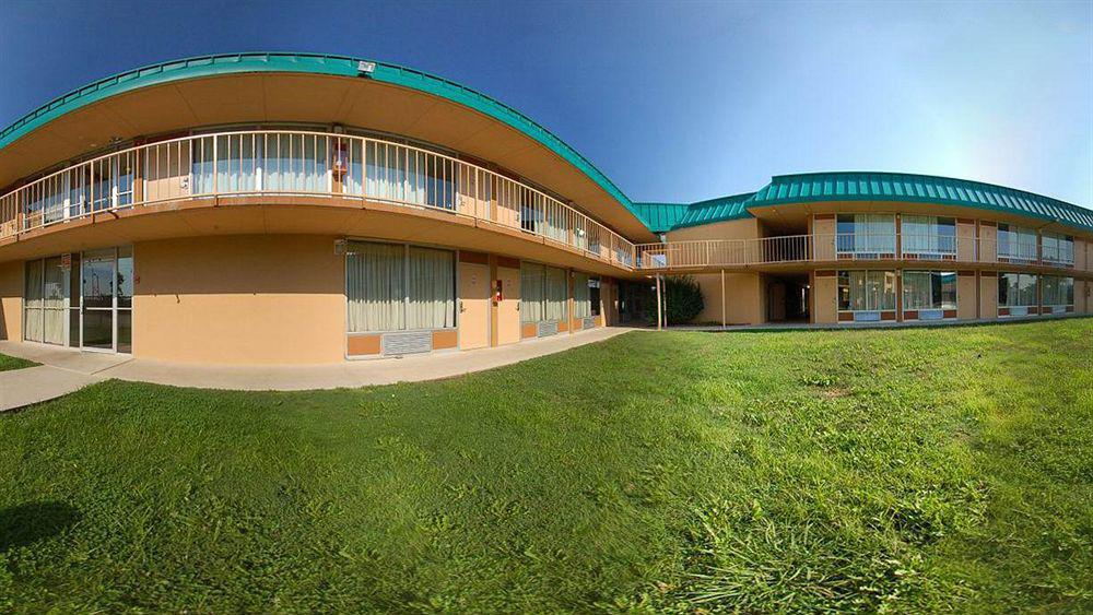 Red Roof Inn & Suites Cave City Eksteriør billede