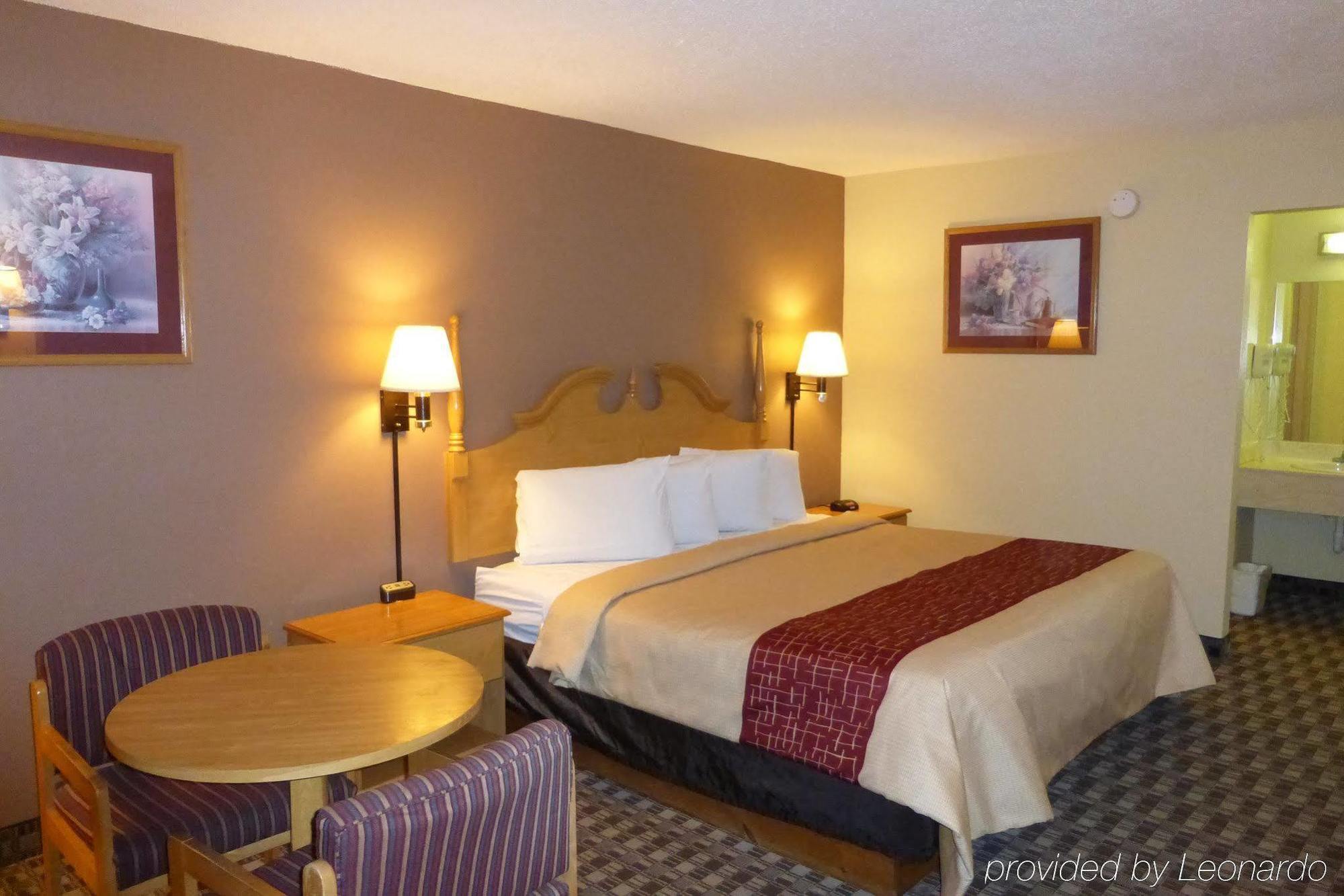 Red Roof Inn & Suites Cave City Eksteriør billede