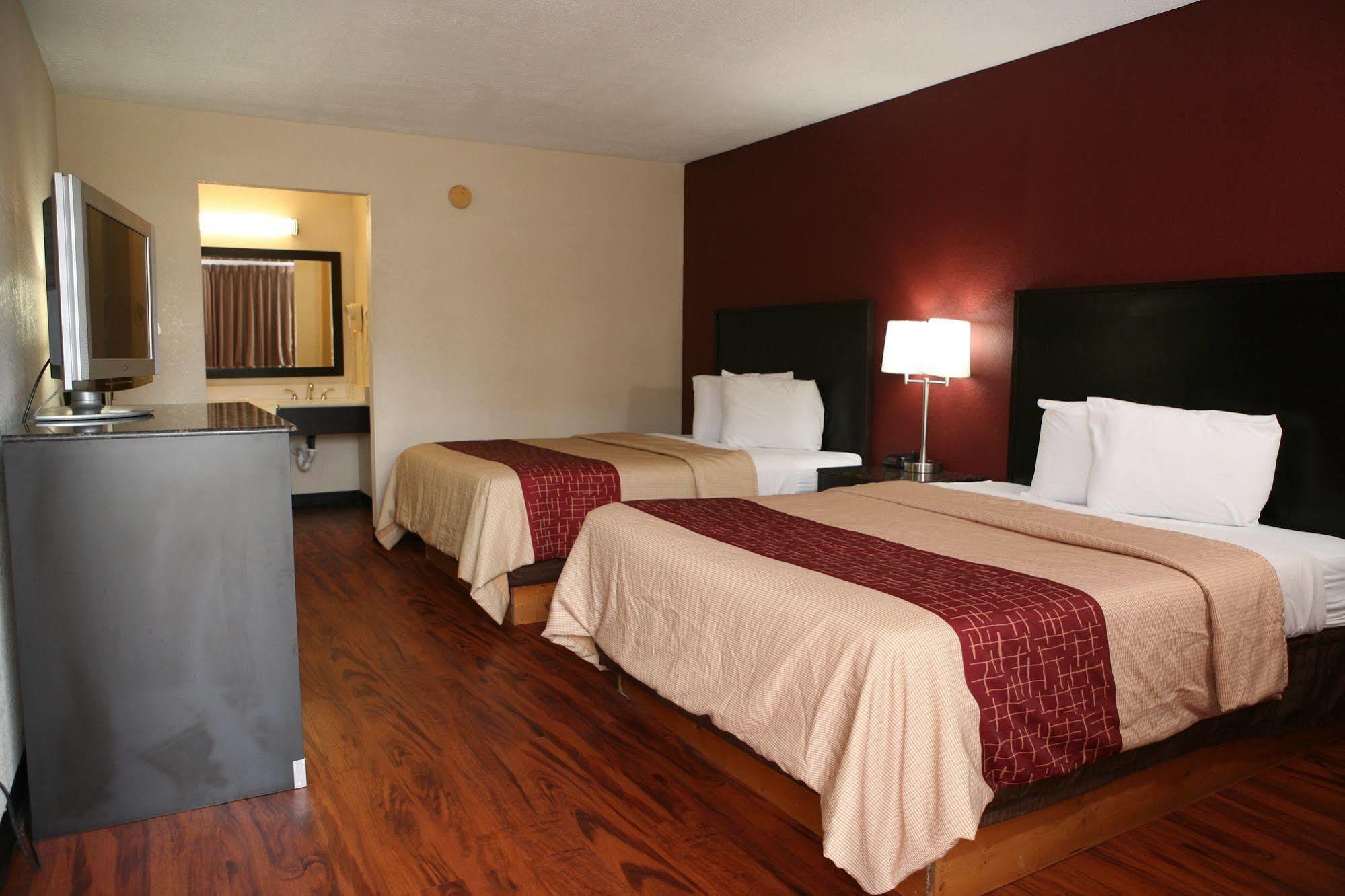 Red Roof Inn & Suites Cave City Eksteriør billede